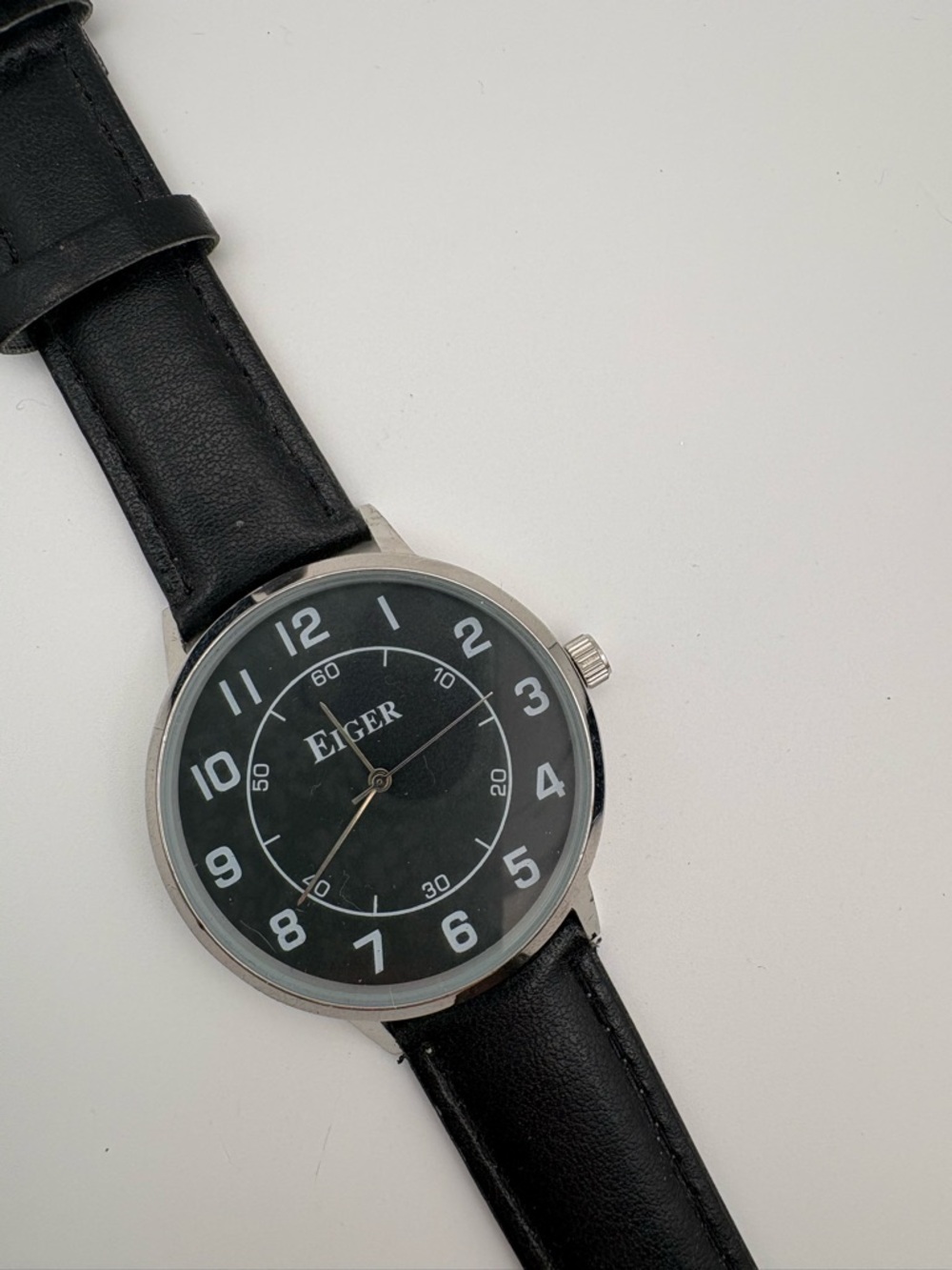 Eiger Classic Black Leather Strap Watch with Black Dial New Battery Works! - Picture 2 of 3